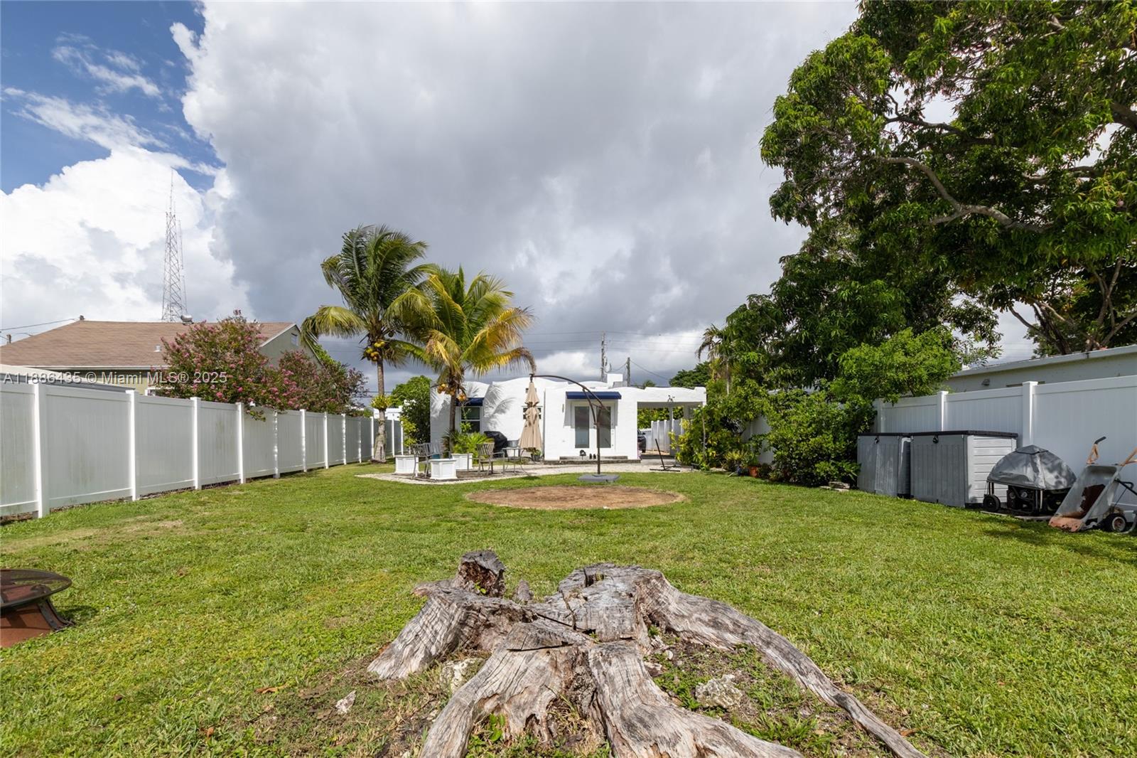 Miami, Florida, 33125, United States, 2 Bedrooms Bedrooms, ,1 BathroomBathrooms,Residential,For Sale,1954935