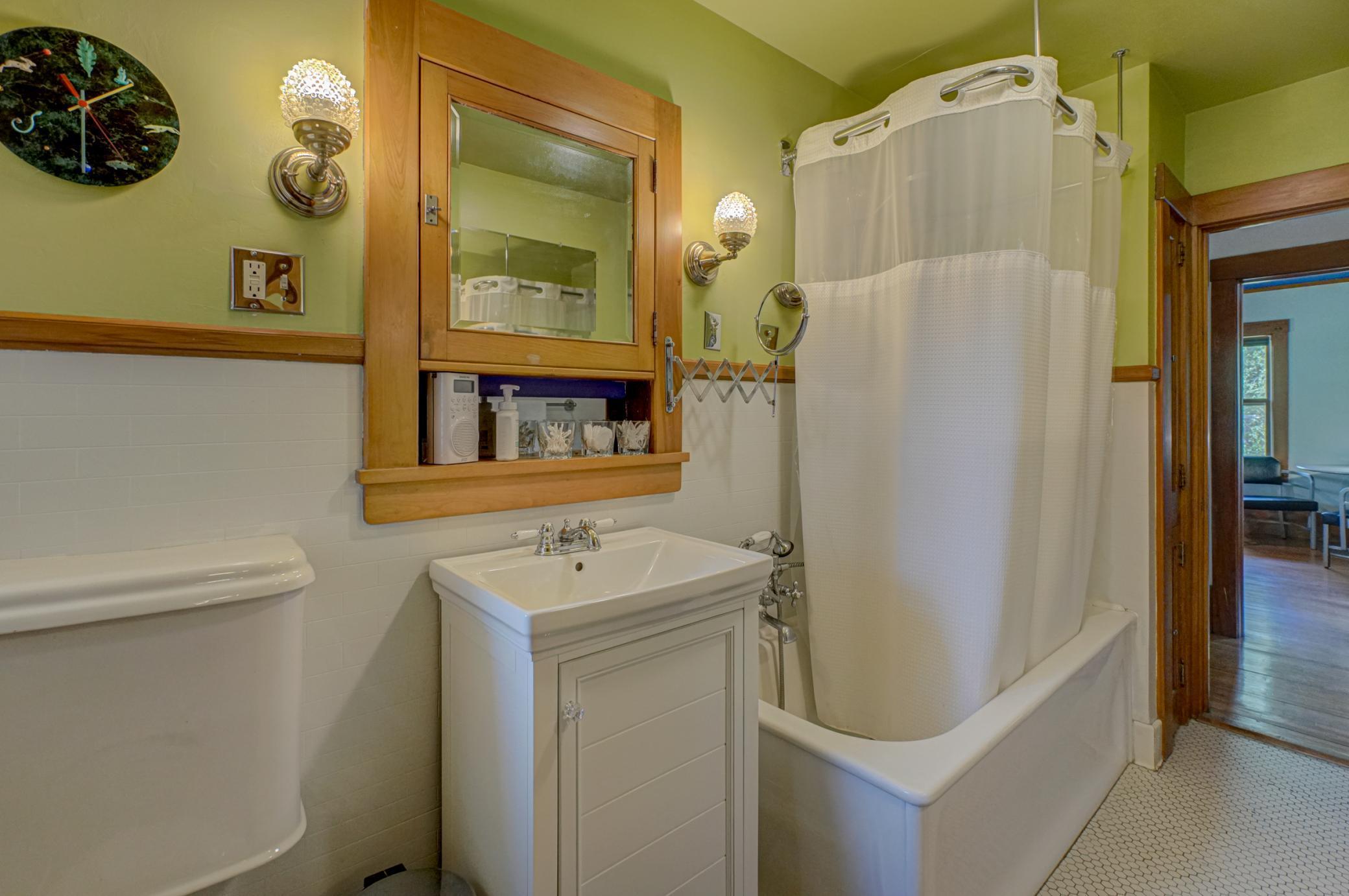 Stillwater, Minnesota, 55082, United States, 4 Bedrooms Bedrooms, ,2 BathroomsBathrooms,Residential,For Sale,1916942