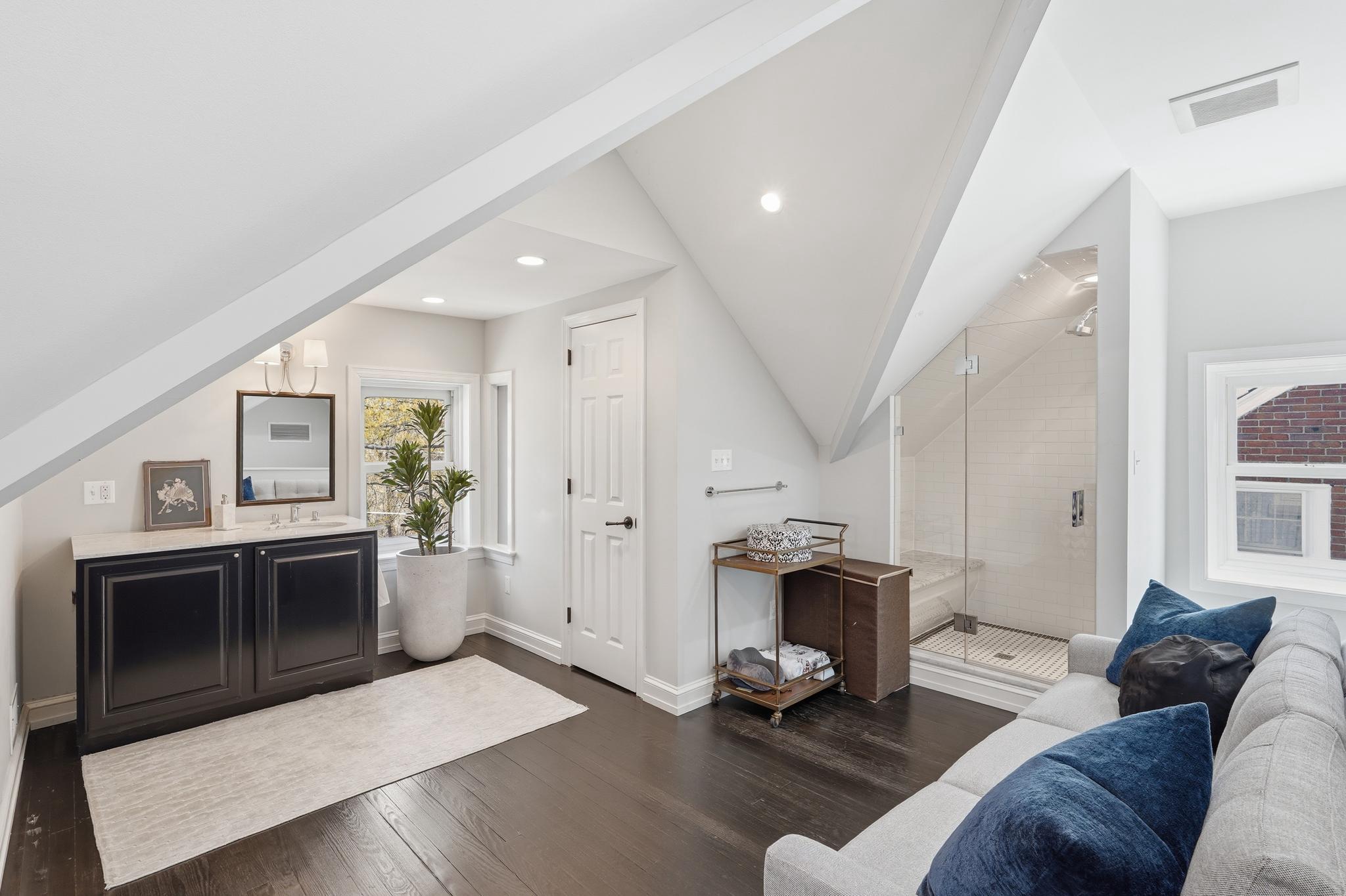  2812 34th Street NW, Washington, DC, 20008 - 物件實景