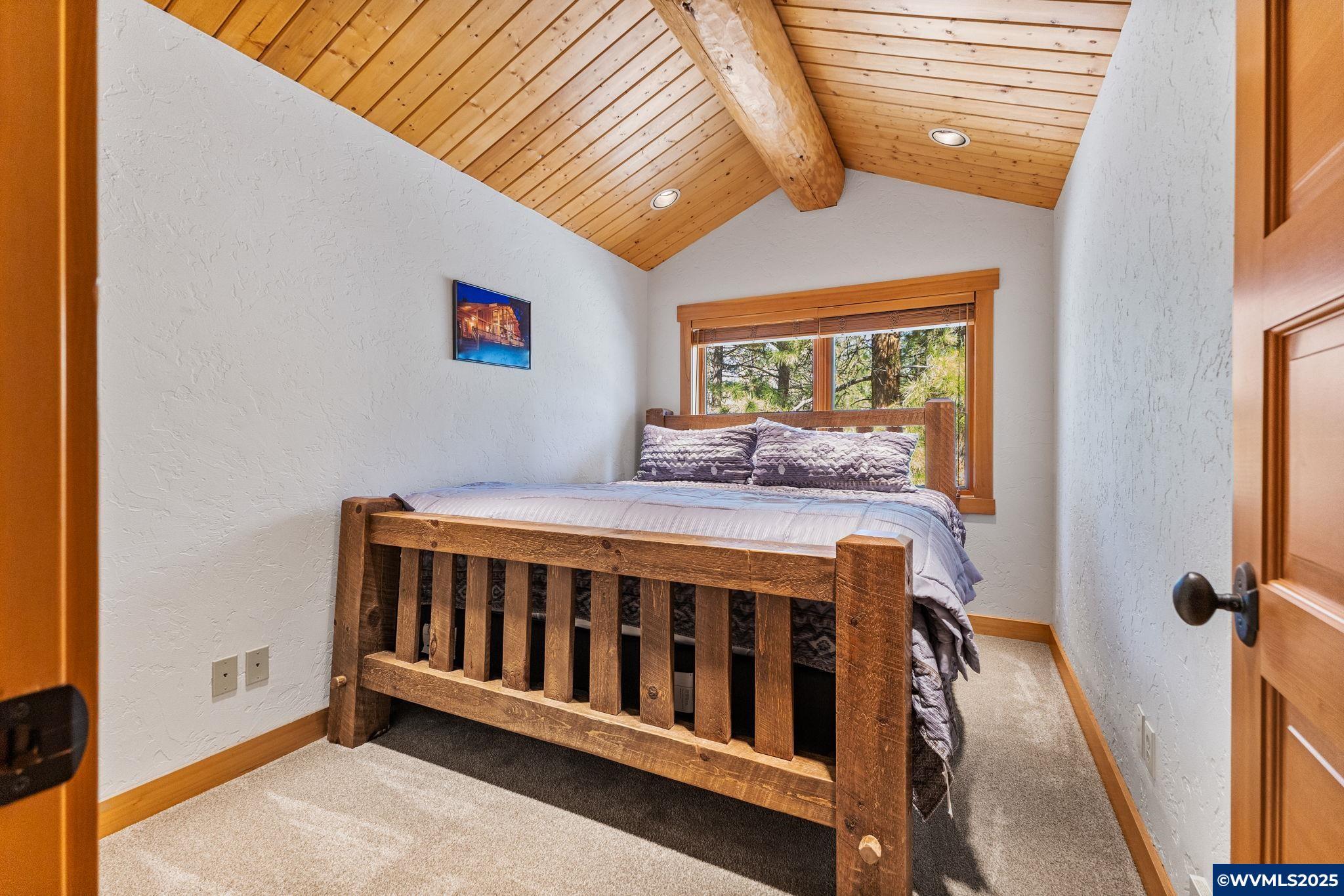 Sisters, Oregon, 97759, United States, 3 Bedrooms Bedrooms, ,6 BathroomsBathrooms,Residential,For Sale,1784576