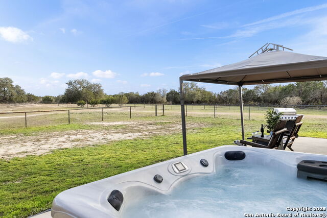 Boerne, Texas, 78006, United States, 4 Bedrooms Bedrooms, ,5 BathroomsBathrooms,Residential,For Sale,1722095