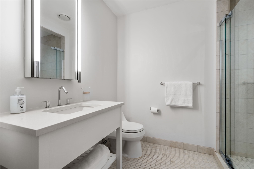 Boston, Massachusetts, 02210, United States, 3 Bedrooms Bedrooms, ,4 BathroomsBathrooms,Residential,For Sale,1821296