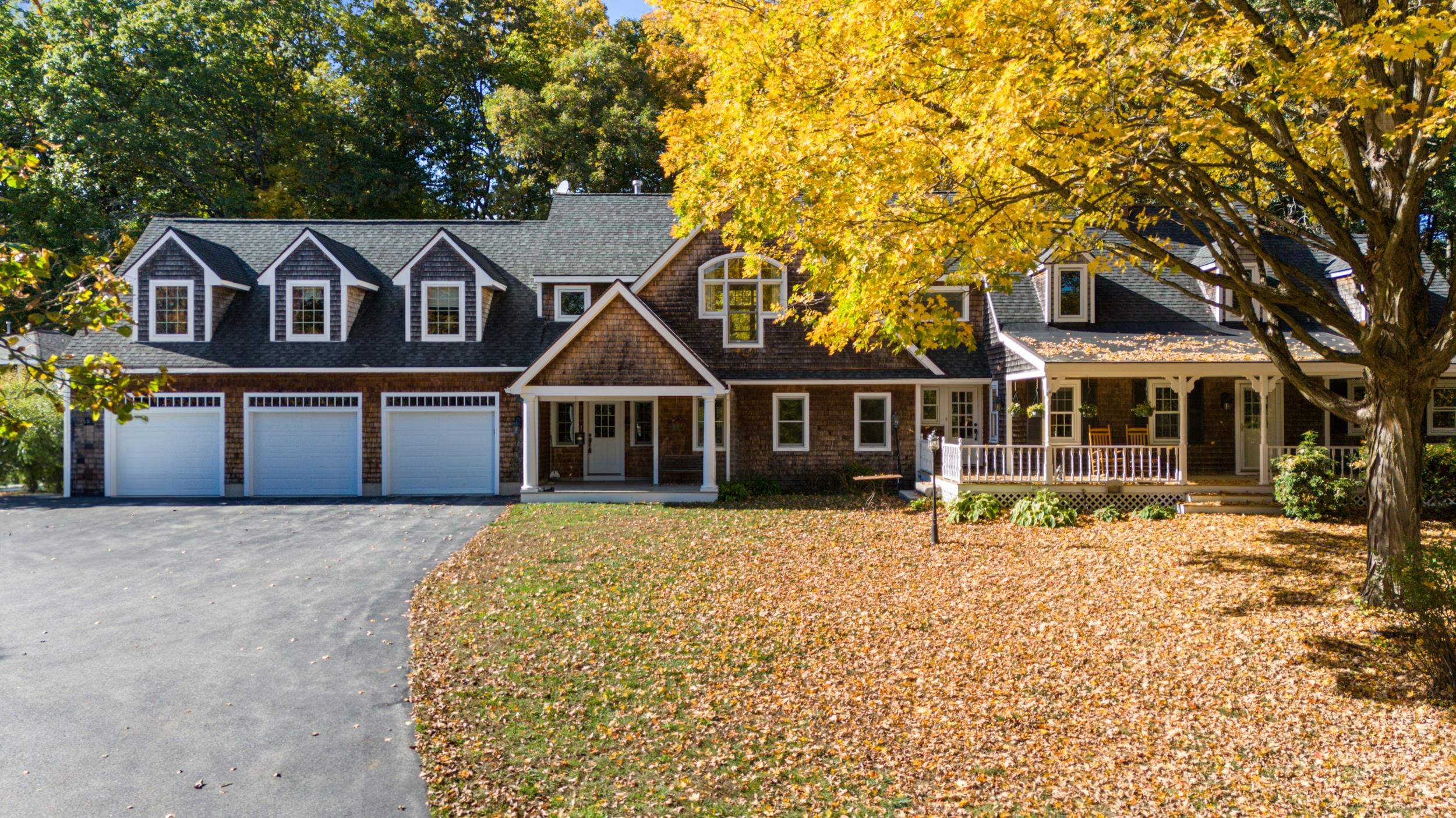 Hollis, New Hampshire, 03049, United States, 7 Bedrooms Bedrooms, ,5 BathroomsBathrooms,Residential,For Sale,1934449