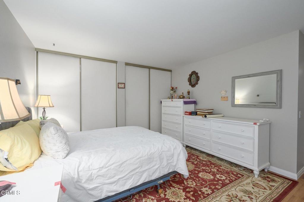 Thousand Oaks, California, 91362, United States, 4 Bedrooms Bedrooms, ,1 BathroomBathrooms,Residential,For Sale,1975881