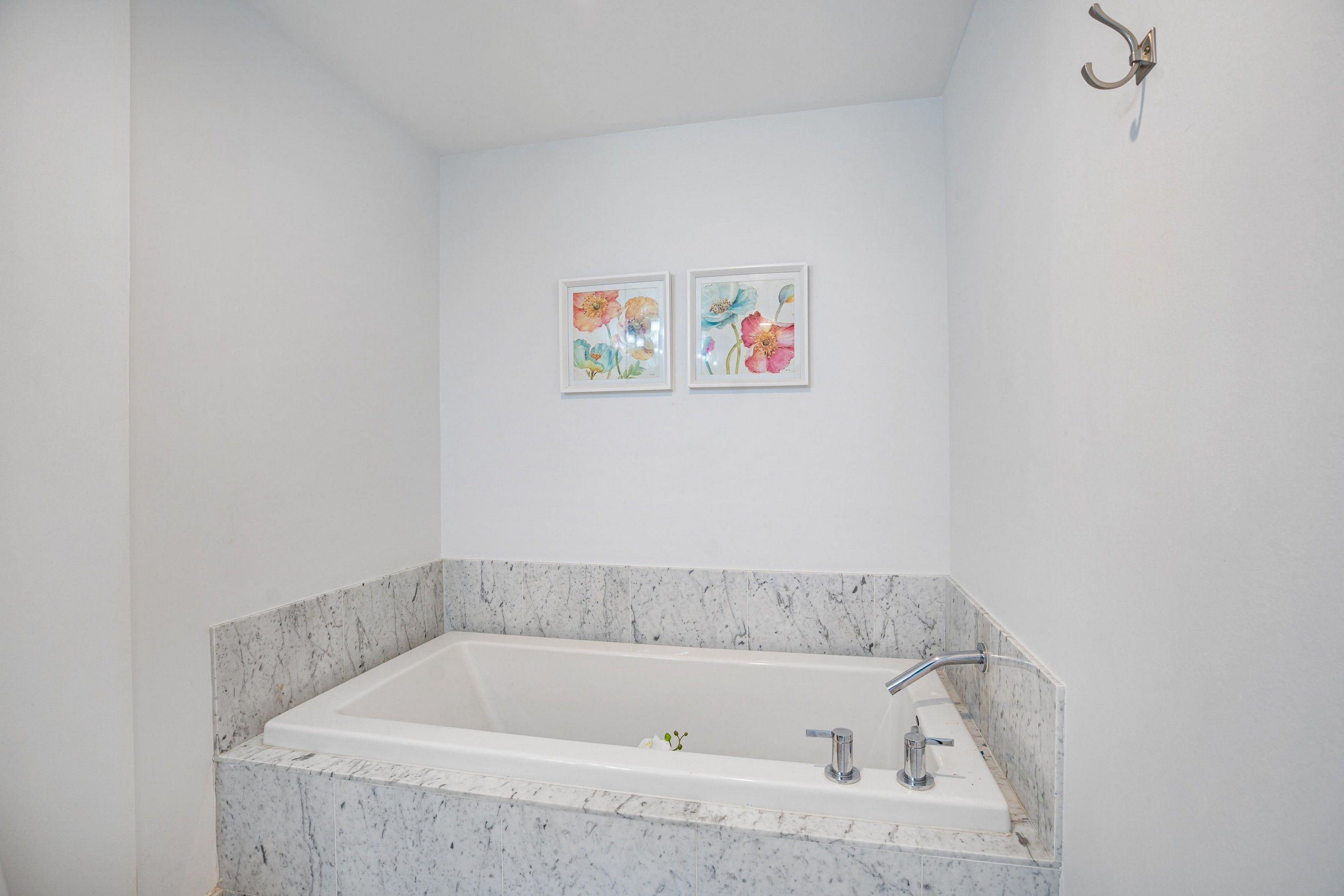  253 NE 2nd St, Miami, FL, 33132 - 物件實景