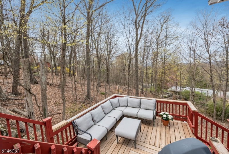 Ringwood Boro, New Jersey, 07456, United States, 4 Bedrooms Bedrooms, ,2 BathroomsBathrooms,Residential,For Sale,1794358