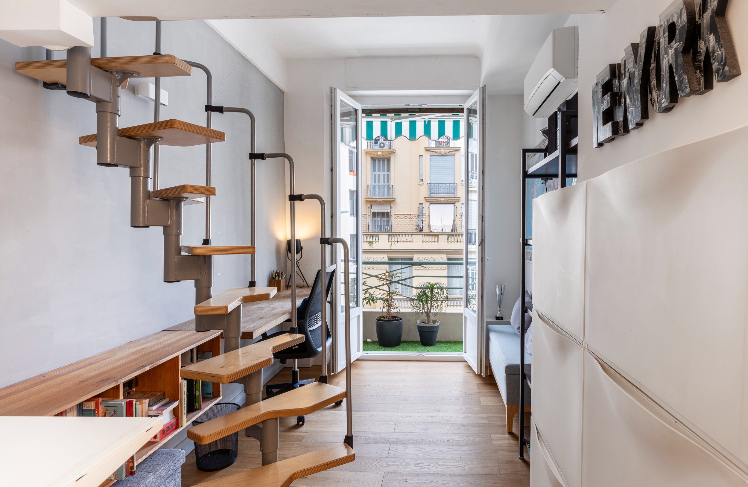  Elegant renovated apartment in a landmark architectural building in central Nice - 物件實景