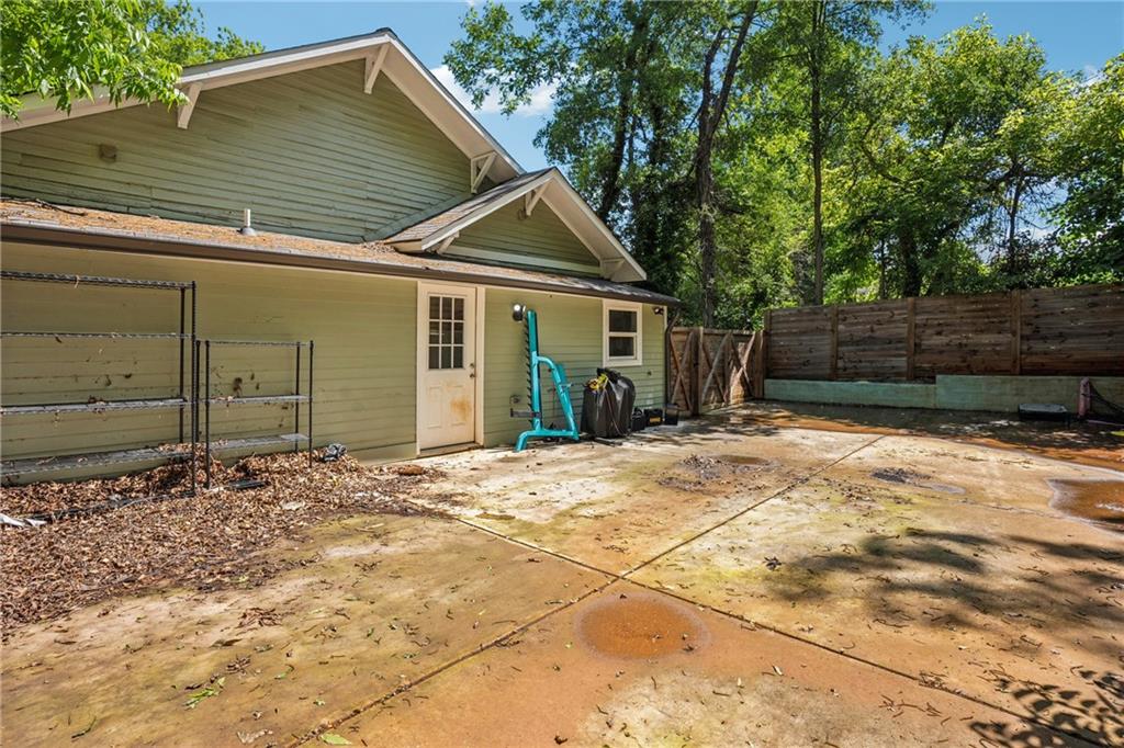 Atlanta, Georgia, 30310, United States, 3 Bedrooms Bedrooms, ,2 BathroomsBathrooms,Residential,For Sale,1991522