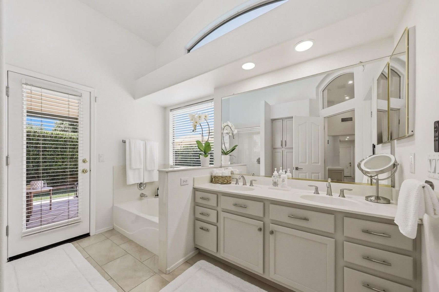  4719 E Weaver Road  Phoenix, AZ - 物件實景