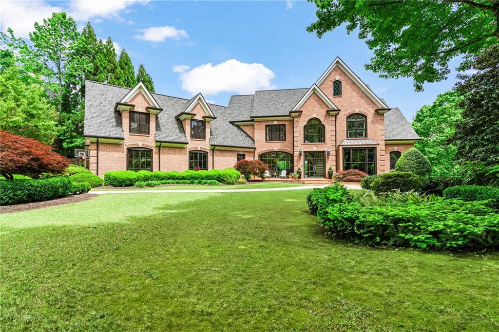Suwanee, Georgia, 30024, United States, 5 Bedrooms Bedrooms, ,6 BathroomsBathrooms,Residential,For Sale,1822969
