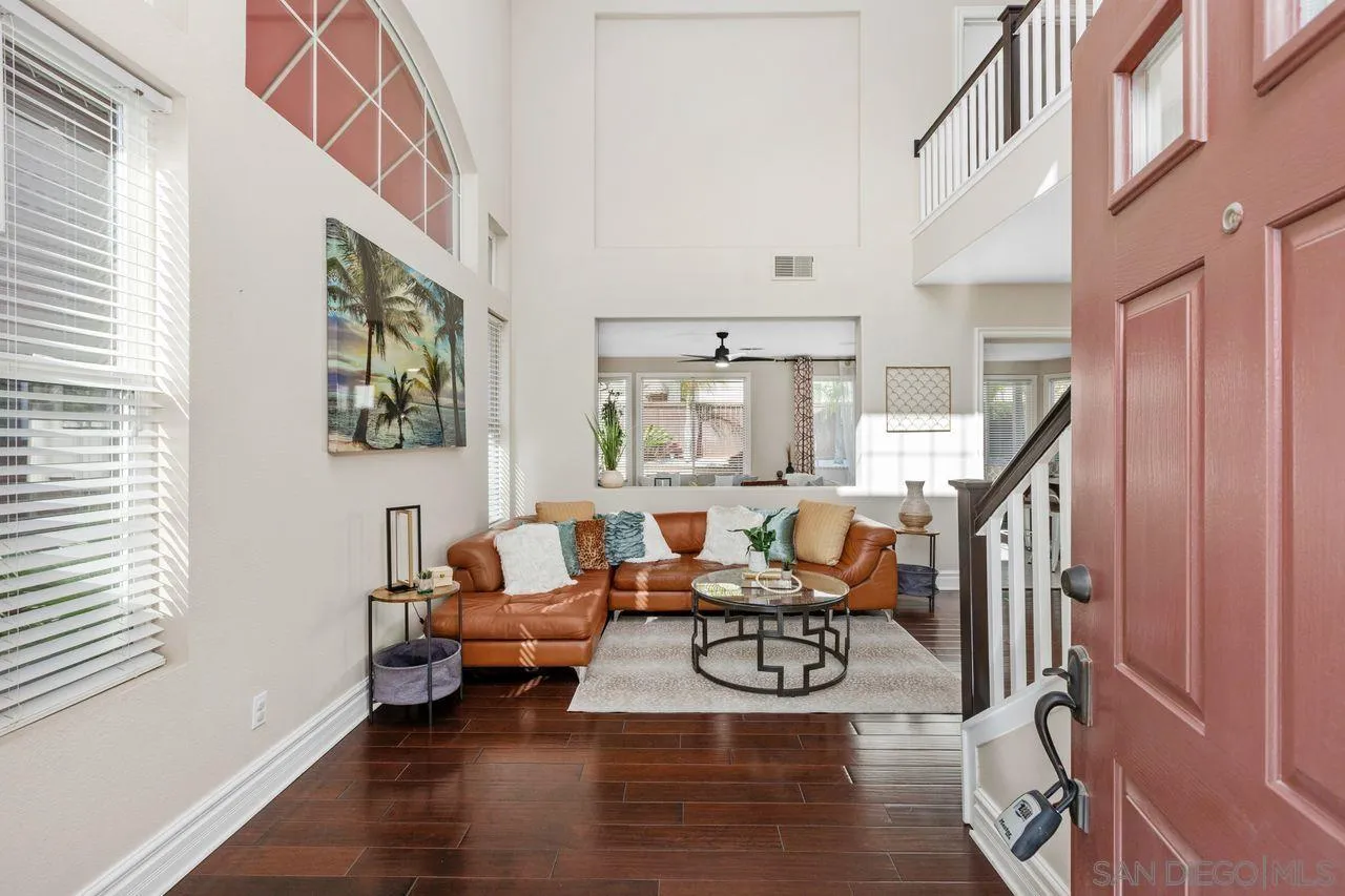 Escondido, California, 92026, United States, 3 Bedrooms Bedrooms, ,3 BathroomsBathrooms,Residential,For Sale,2003359