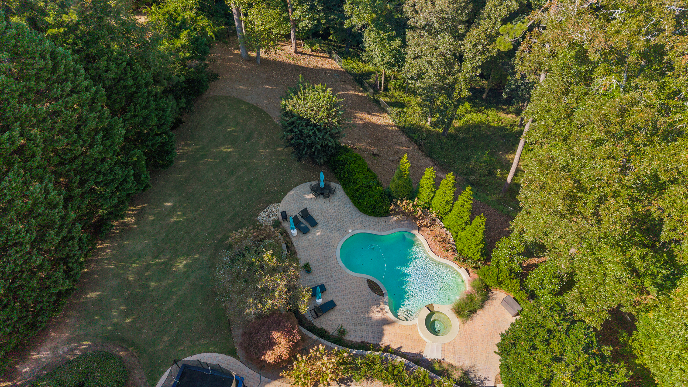  Private, Thoughtfully Renovated Sandy Springs Estate - 物件實景
