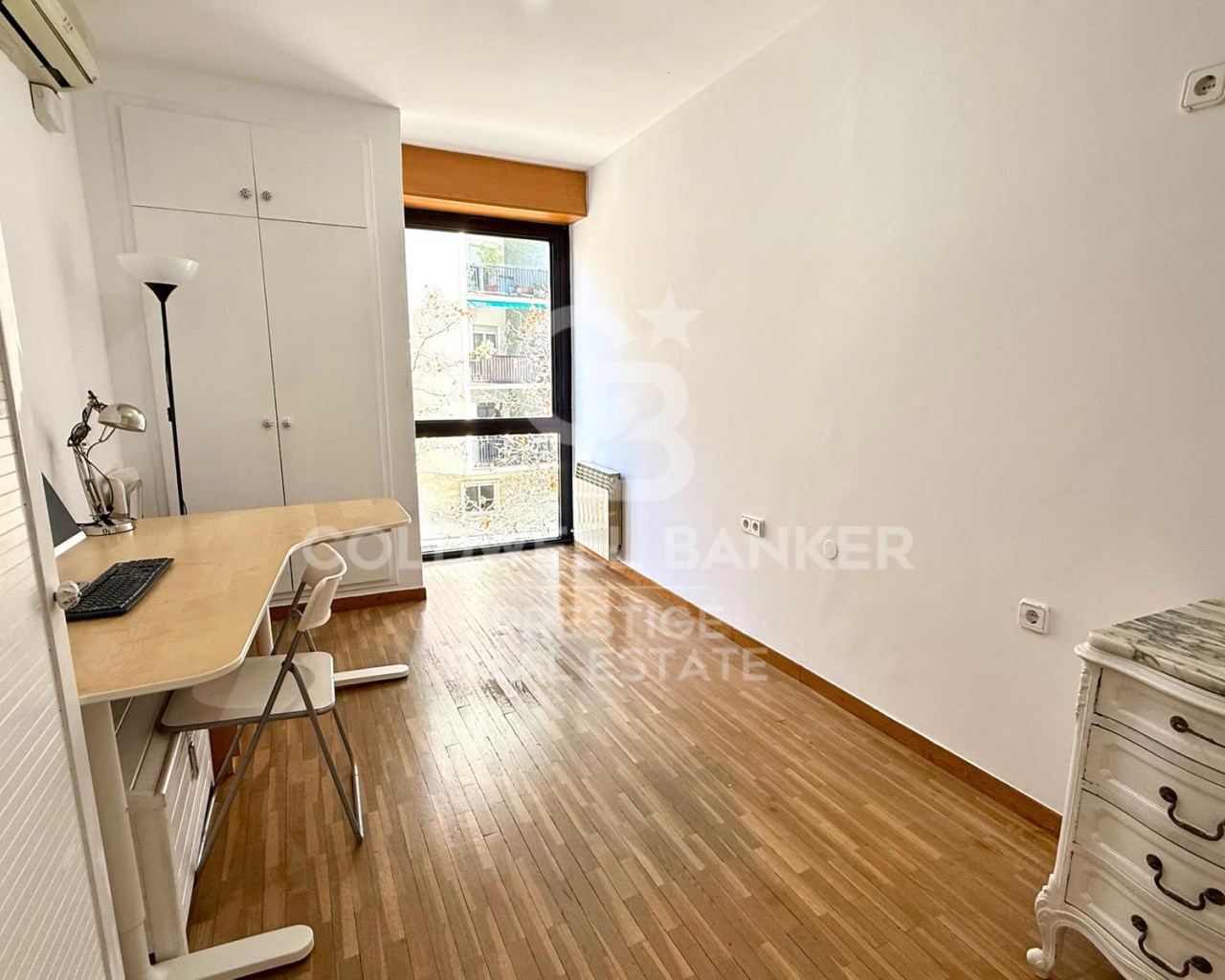 Barcelona, Catalonia, ES, 4 Bedrooms Bedrooms, ,2 BathroomsBathrooms,Residential,For Sale,1705603