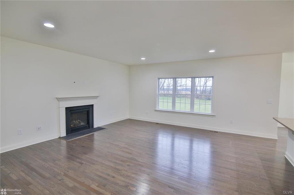 6859 Gwenmawr RD, East Allen Twp, Pennsylvania, 18017, United States, 4 Bedrooms Bedrooms, ,3 BathroomsBathrooms,Residential,For Sale,6859 Gwenmawr RD,1629068