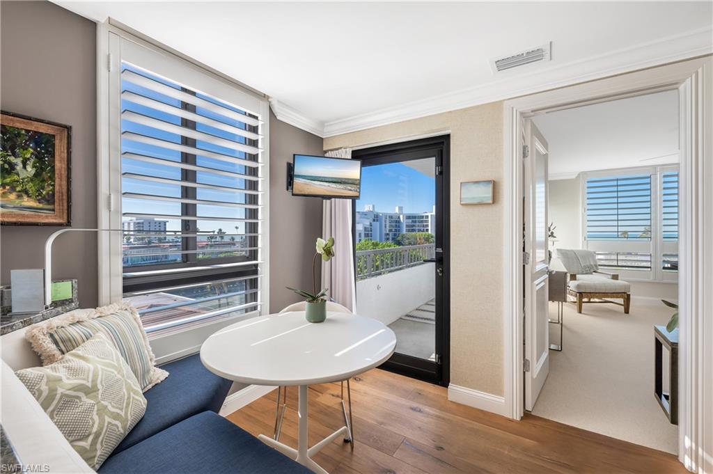 Naples, Florida, 34103, United States, 3 Bedrooms Bedrooms, ,2 BathroomsBathrooms,Residential,For Sale,1989682