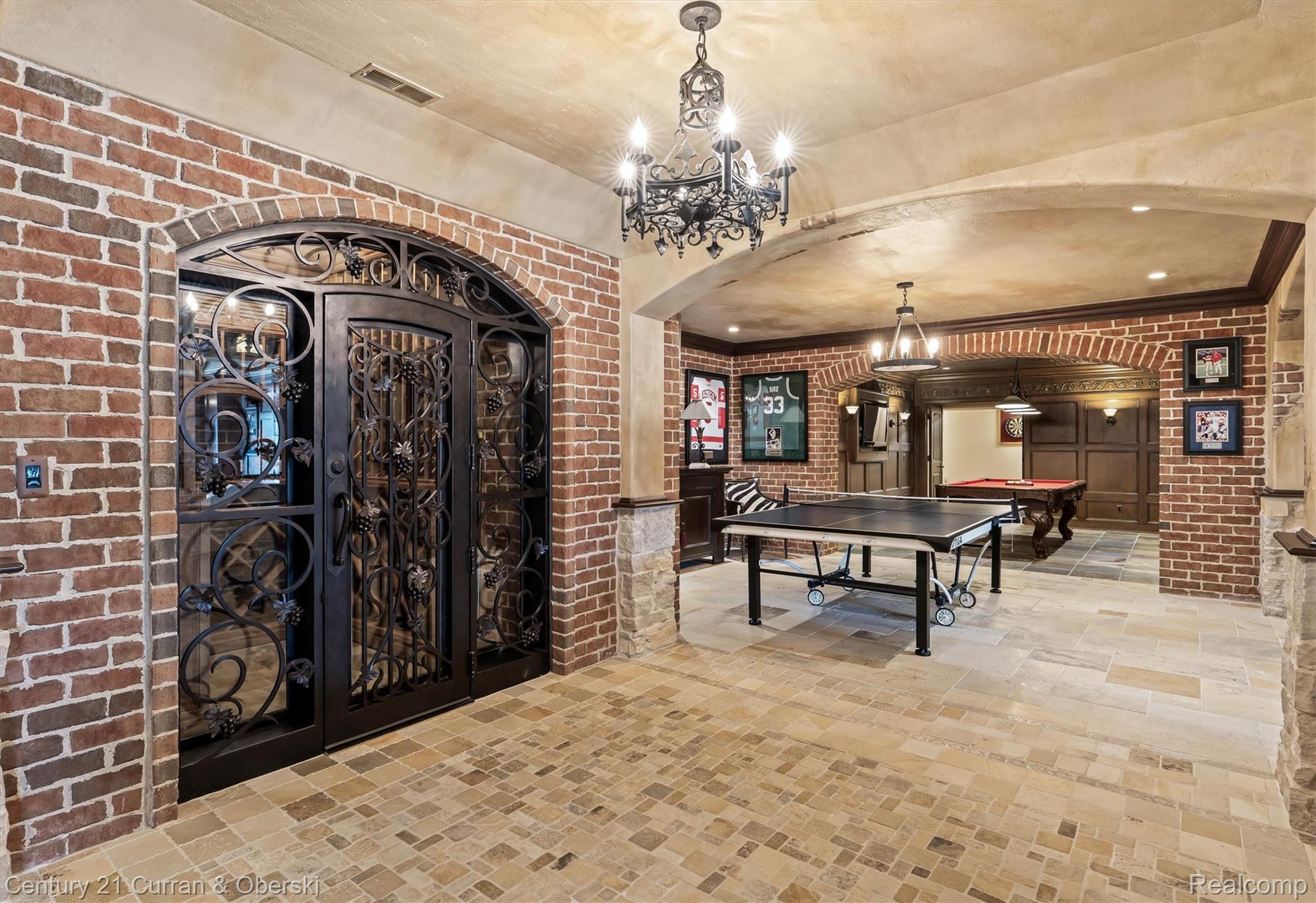 Northville, Michigan, 48168, United States, 4 Bedrooms Bedrooms, ,7 BathroomsBathrooms,Residential,For Sale,2038864