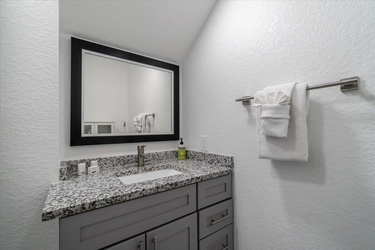 MARATHON, Florida, 33050, United States, 1 Bedroom Bedrooms, ,2 BathroomsBathrooms,Residential,For Sale,1906837