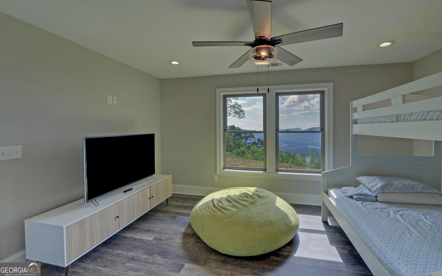 Clayton, Georgia, 30525, United States, 3 Bedrooms Bedrooms, ,4 BathroomsBathrooms,Residential,For Sale,1905476