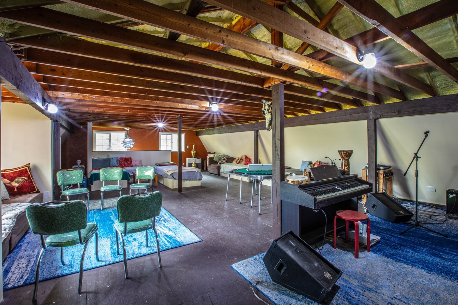  Renovated Waterfront Retreat with Private Dock & Guest Barn - 物件實景