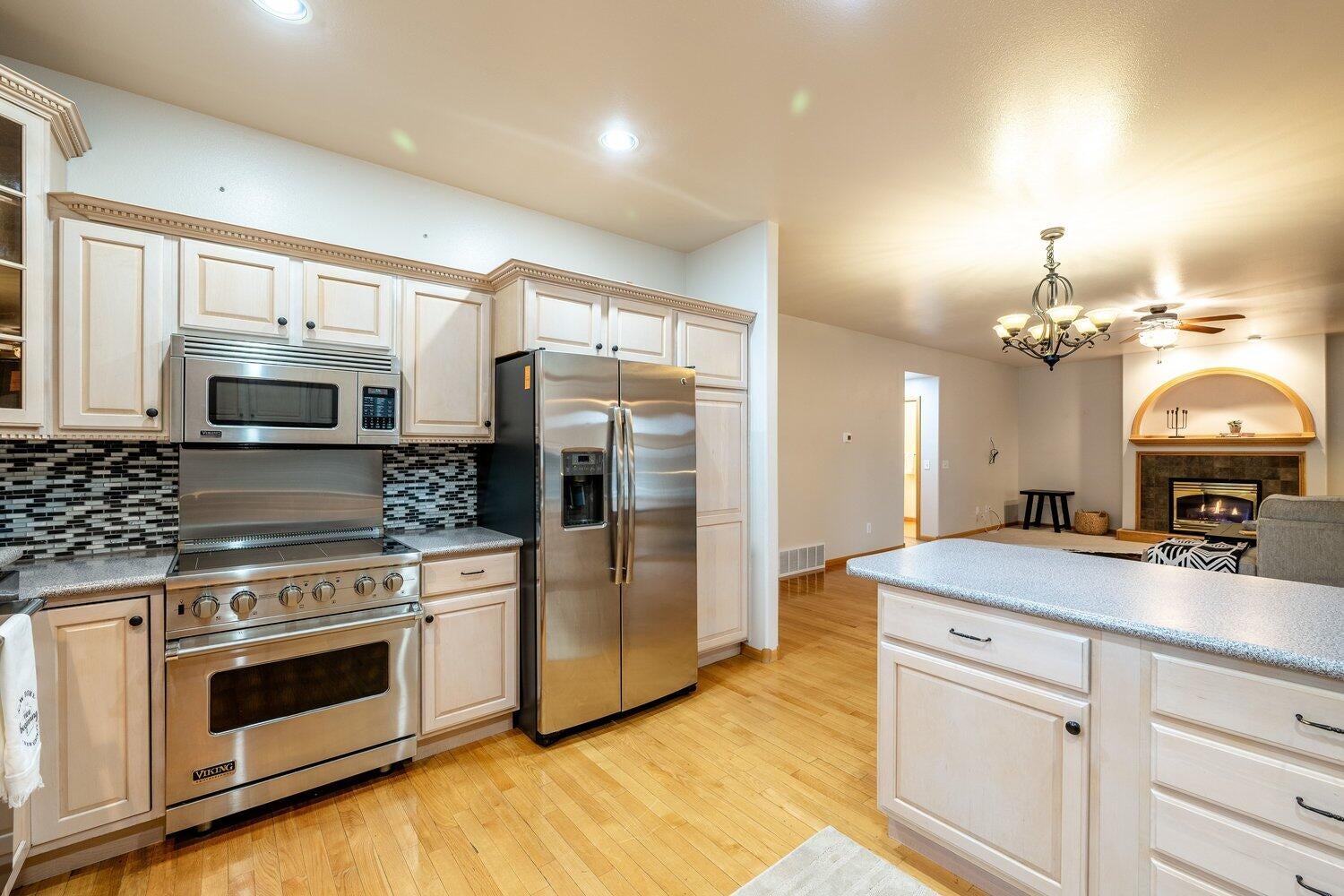 Sheridan, Wyoming, 82801, United States, 3 Bedrooms Bedrooms, ,3 BathroomsBathrooms,Residential,For Sale,2010007