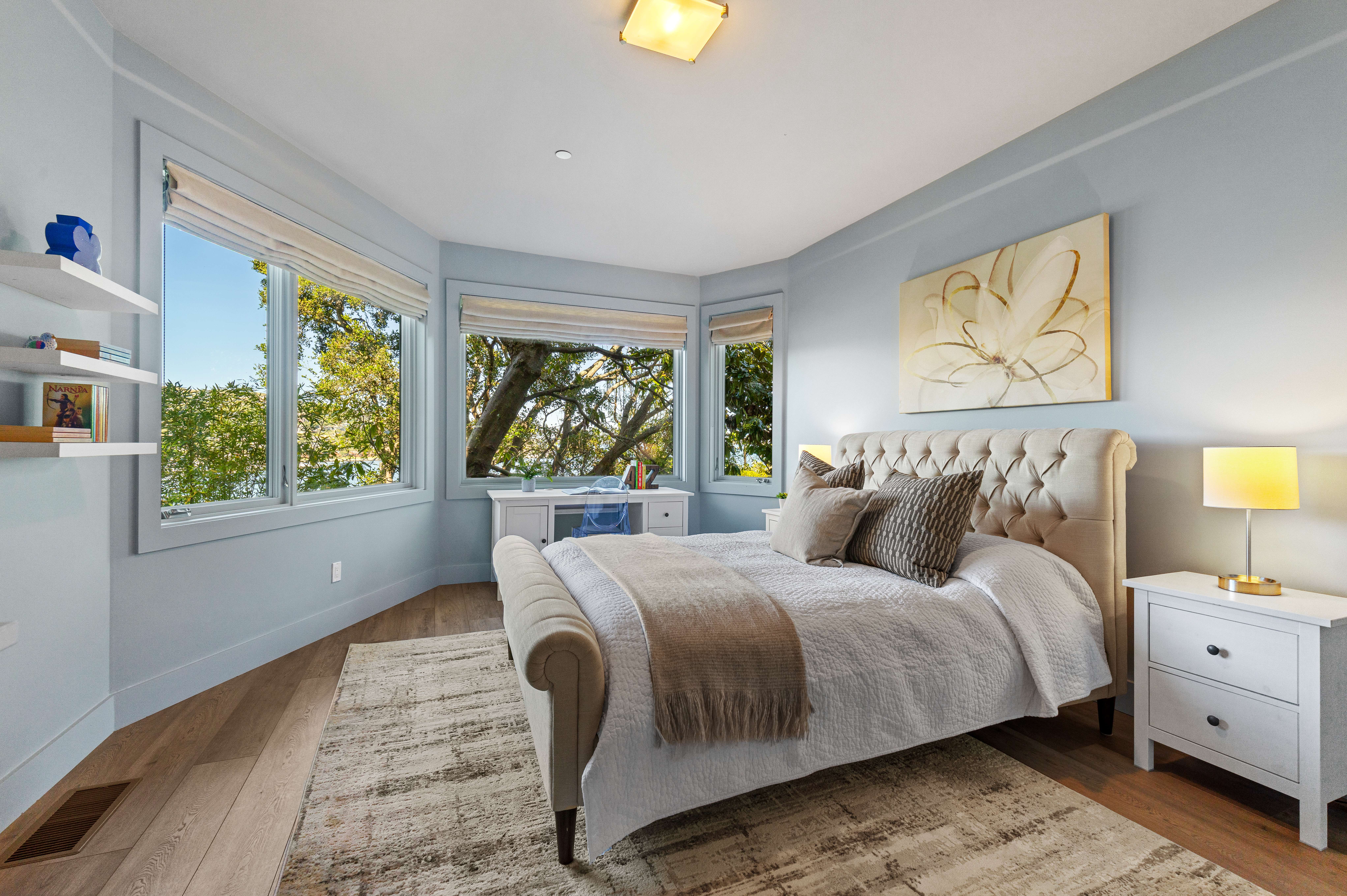  Coastal Living on Coveted Beach Road - 物件實景