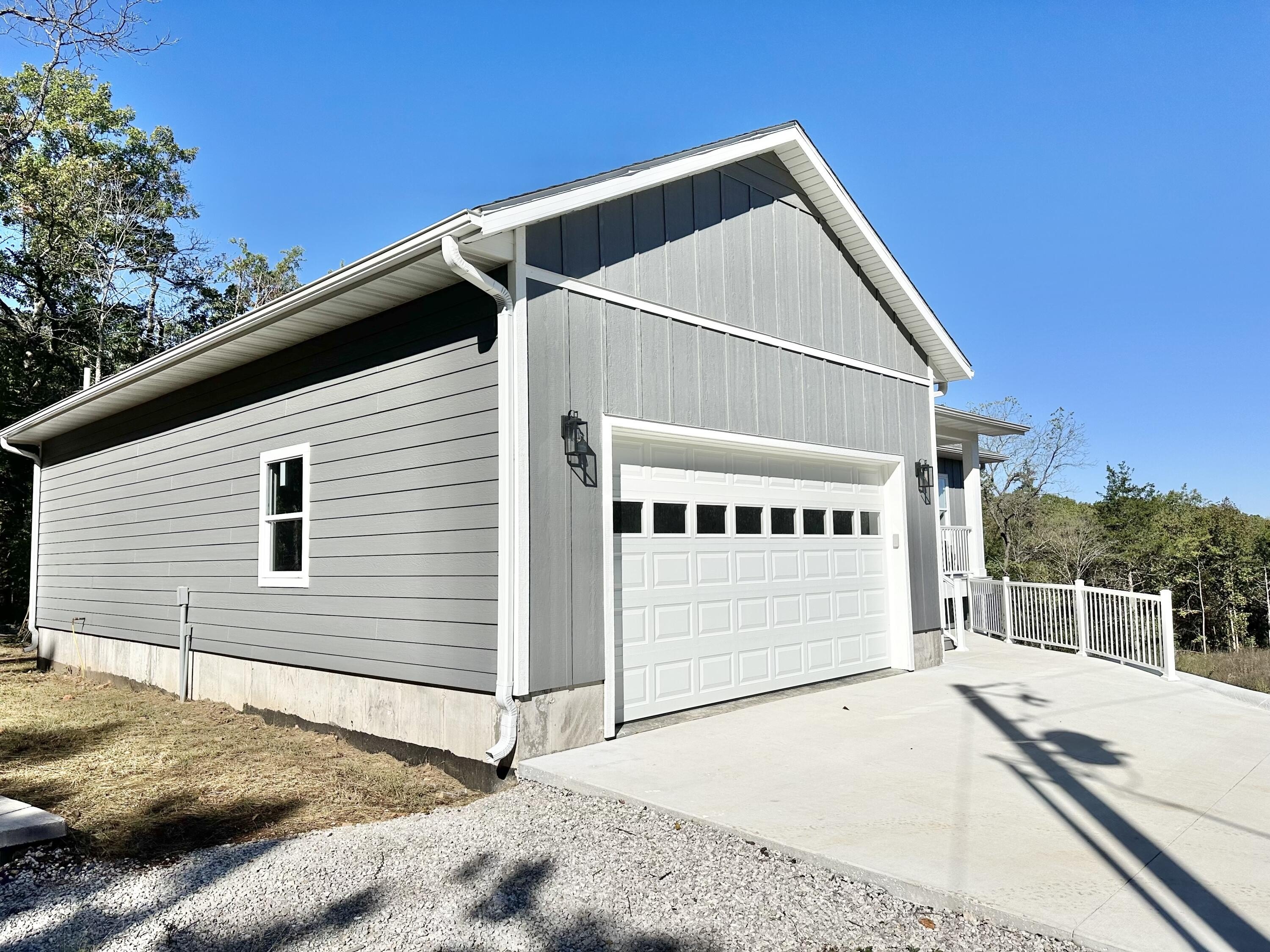 Shell Knob, Missouri, 65747, United States, 5 Bedrooms Bedrooms, ,3 BathroomsBathrooms,Residential,For Sale,1982122