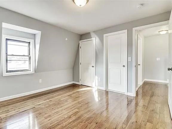 Jc, Bergen-lafayett, New Jersey, 07304, United States, 9 Bedrooms Bedrooms, ,4 BathroomsBathrooms,Residential,For Sale,1974034