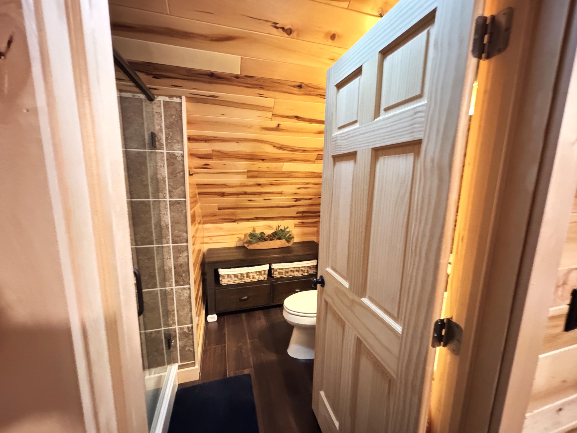 Boulder Junction, Wisconsin, 54512, United States, 3 Bedrooms Bedrooms, ,3 BathroomsBathrooms,Residential,For Sale,1878844