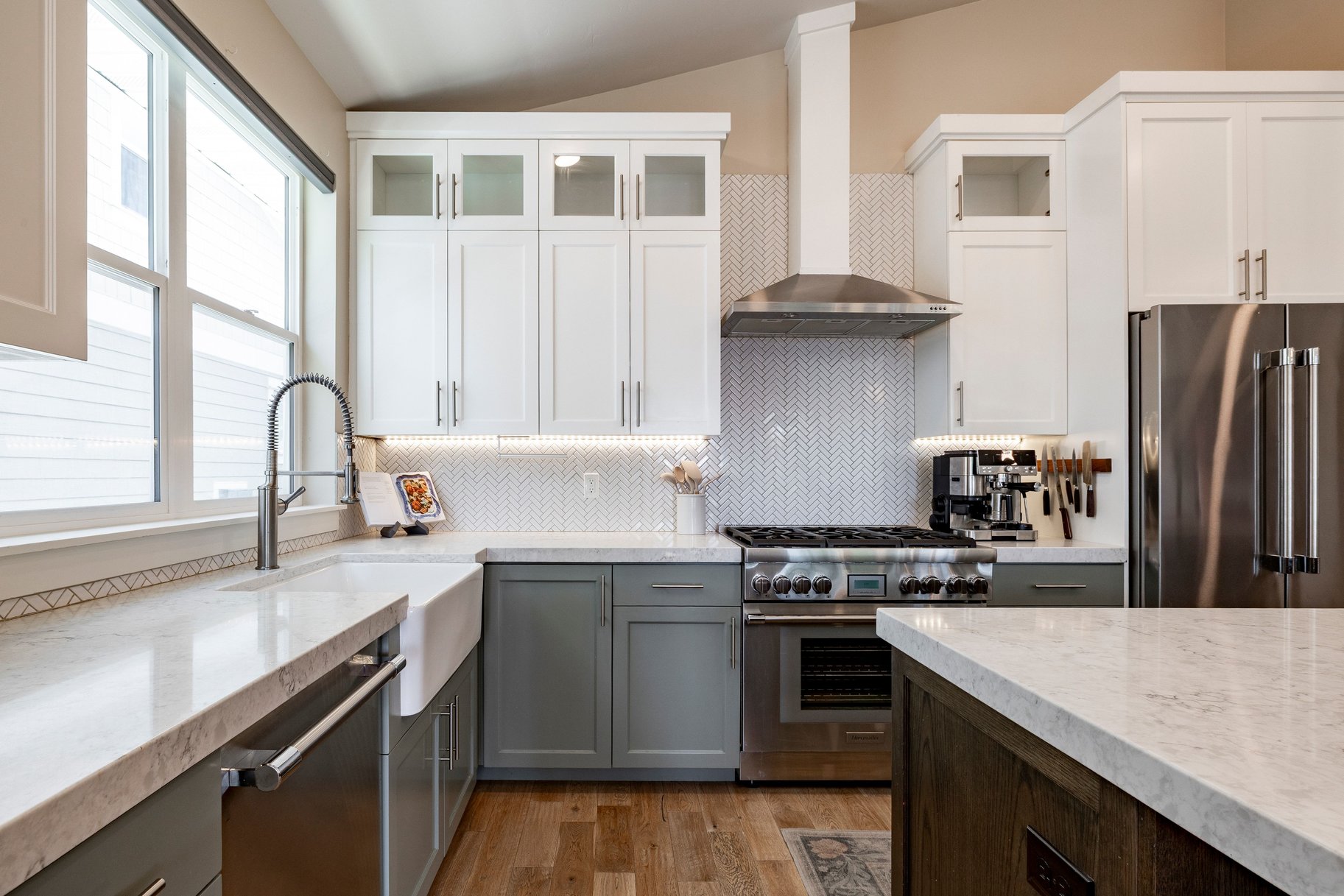  Custom Built, 2020, Amazing Finishes and Floor Plan - 物件實景