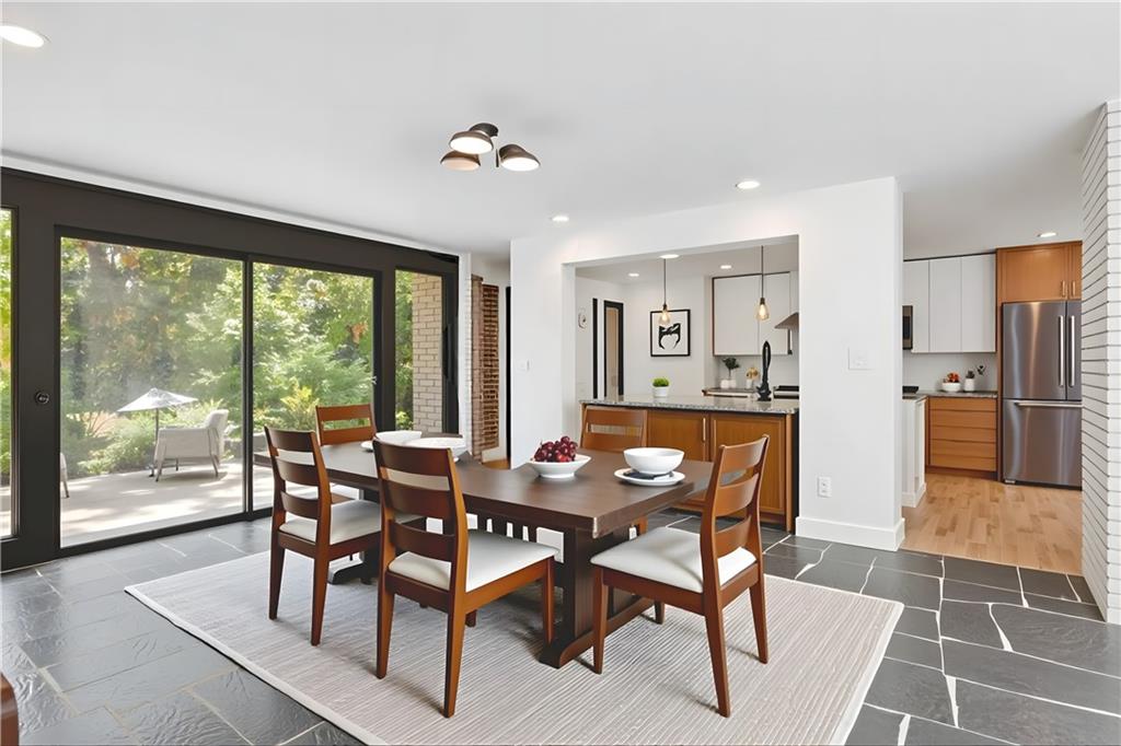 Atlanta, Georgia, 30345, United States, 3 Bedrooms Bedrooms, ,2 BathroomsBathrooms,Residential,For Sale,1942165