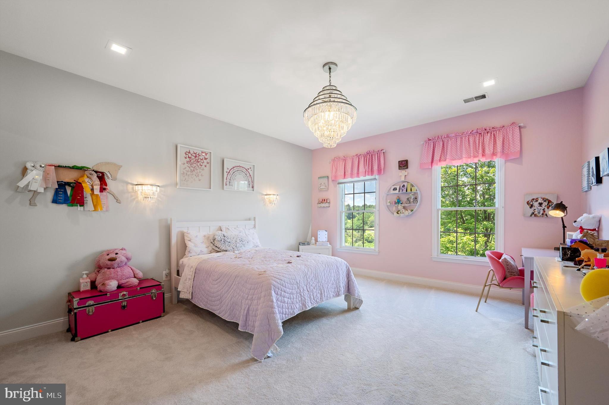 Leesburg, Virginia, 20175, United States, 4 Bedrooms Bedrooms, ,6 BathroomsBathrooms,Residential,For Sale,1975882