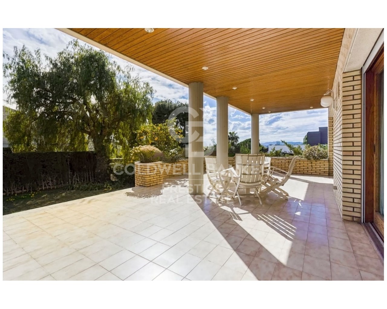 Barcelona, Esplugues de Llobregat, La Miranda - Ci, Esplugues de Llobregat, Catalonia, ES, 5 Bedrooms Bedrooms, ,4 BathroomsBathrooms,Residential,For Sale,Barcelona, Esplugues de Llobregat, La Miranda - Ci,1612405