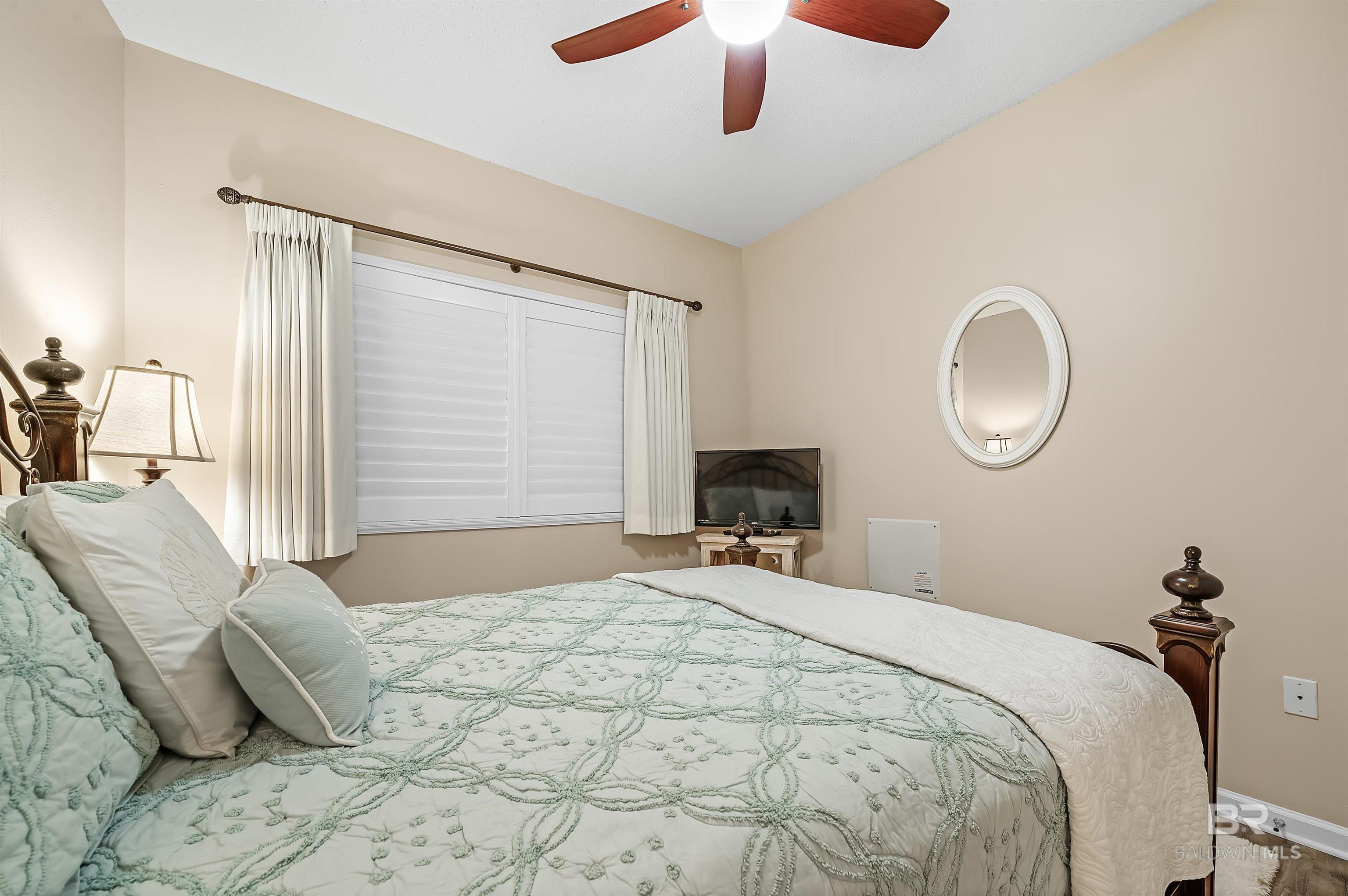 Gulf Shores, Alabama, 36542, United States, 2 Bedrooms Bedrooms, ,2 BathroomsBathrooms,Residential,For Sale,1997271