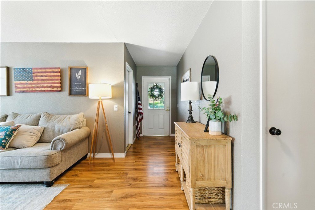 Jurupa Valley, California, 92509, United States, 4 Bedrooms Bedrooms, ,2 BathroomsBathrooms,Residential,For Sale,1873402