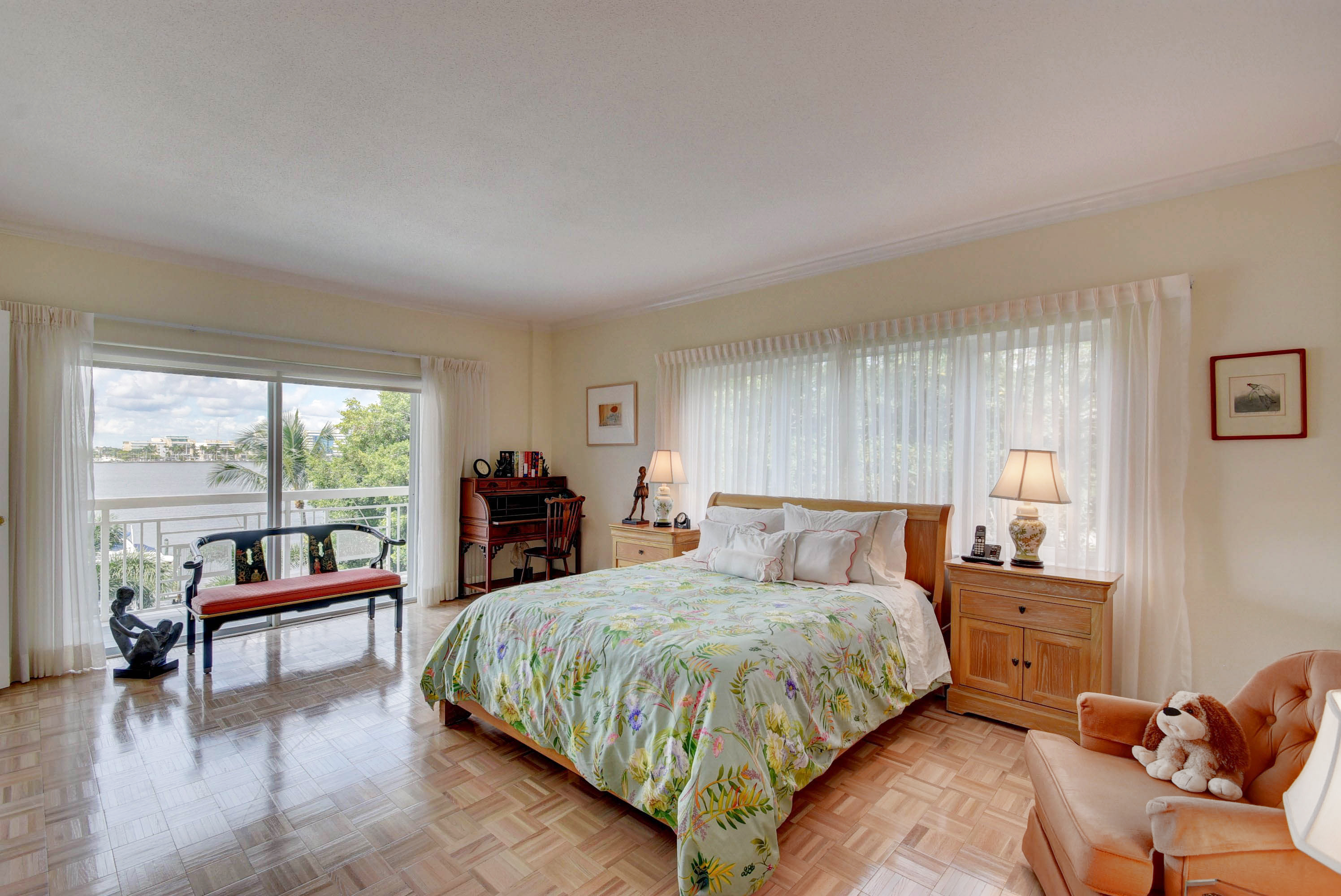  250 Bradley Place 408 - 物件實景