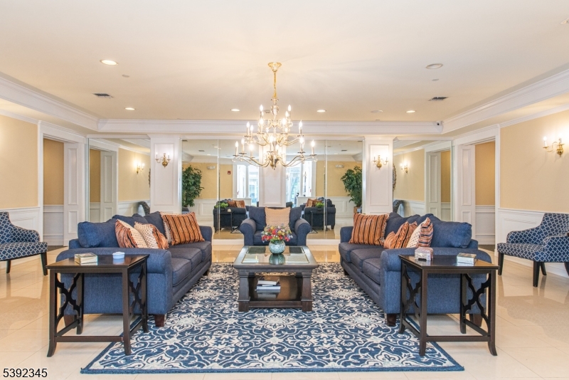 Clifton City, New Jersey, 07013, United States, 2 Bedrooms Bedrooms, ,2 BathroomsBathrooms,Residential,For Sale,1971502