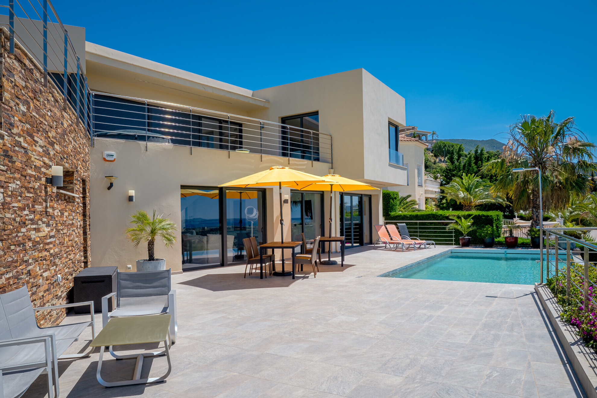  Exclusive villa with panoramic views and a south-facing orientation - 物件實景