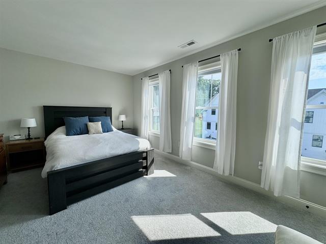 Dover, New Hampshire, 03820, United States, 2 Bedrooms Bedrooms, ,3 BathroomsBathrooms,Residential,For Sale,2002937