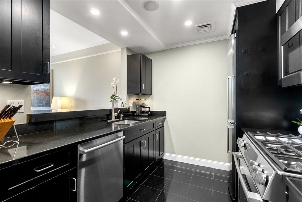 1597 Washington St Unit 606, Boston, Massachusetts, 02118, United States, 1 Bedroom Bedrooms, ,1 BathroomBathrooms,Residential,For Sale,1597 Washington St Unit 606,1481410