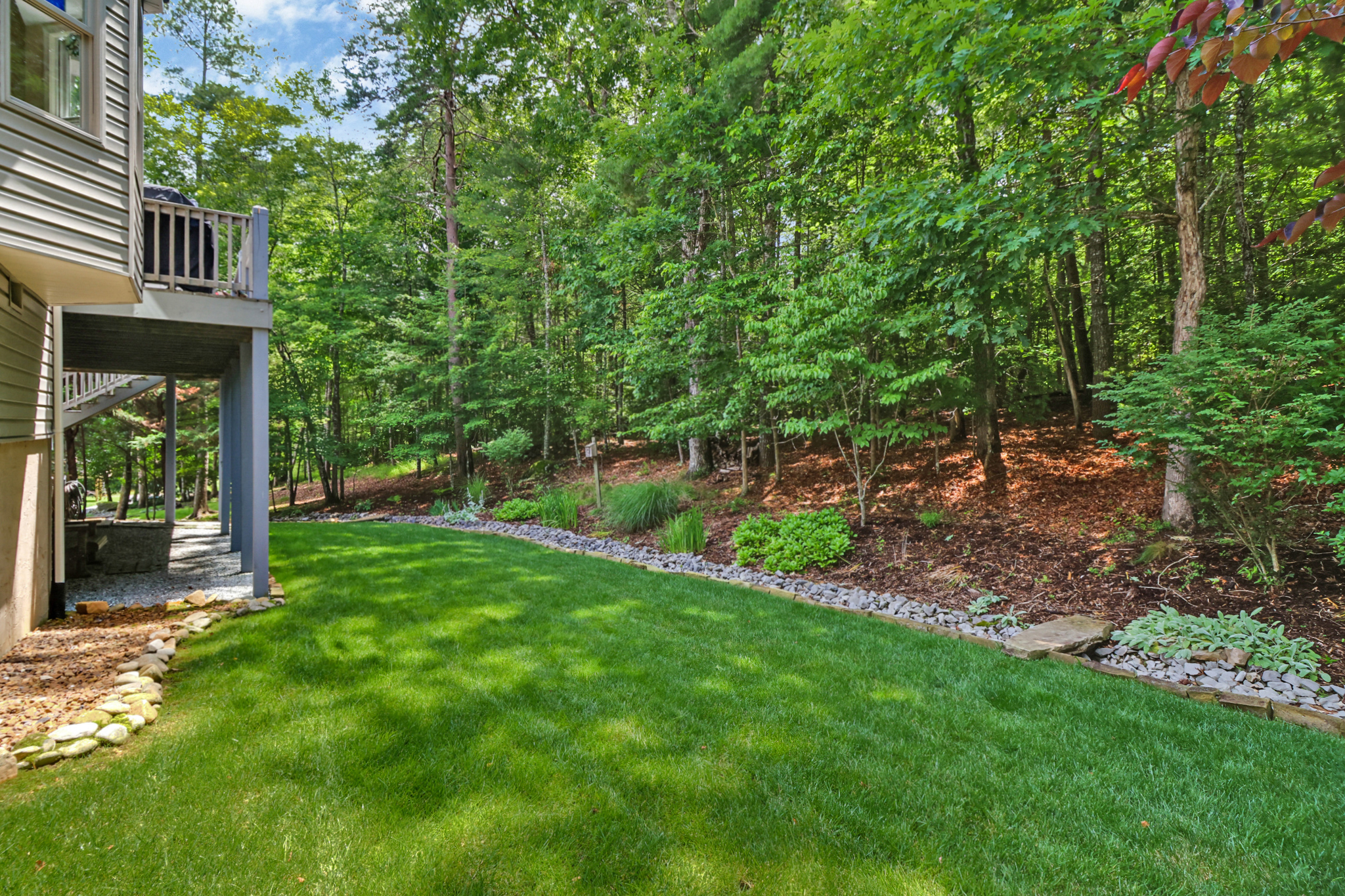 Crossville, Tennessee, 38558, United States, 3 Bedrooms Bedrooms, ,2 BathroomsBathrooms,Residential,For Sale,1975656