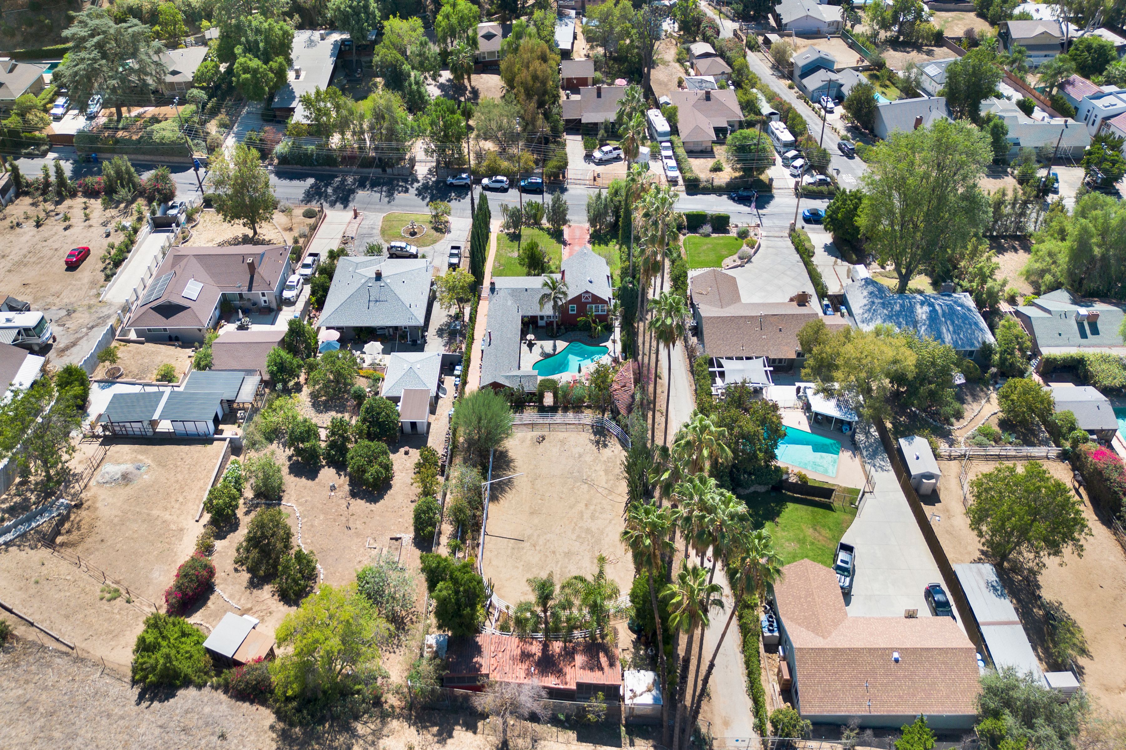  9701 La Canada Way - 物件實景