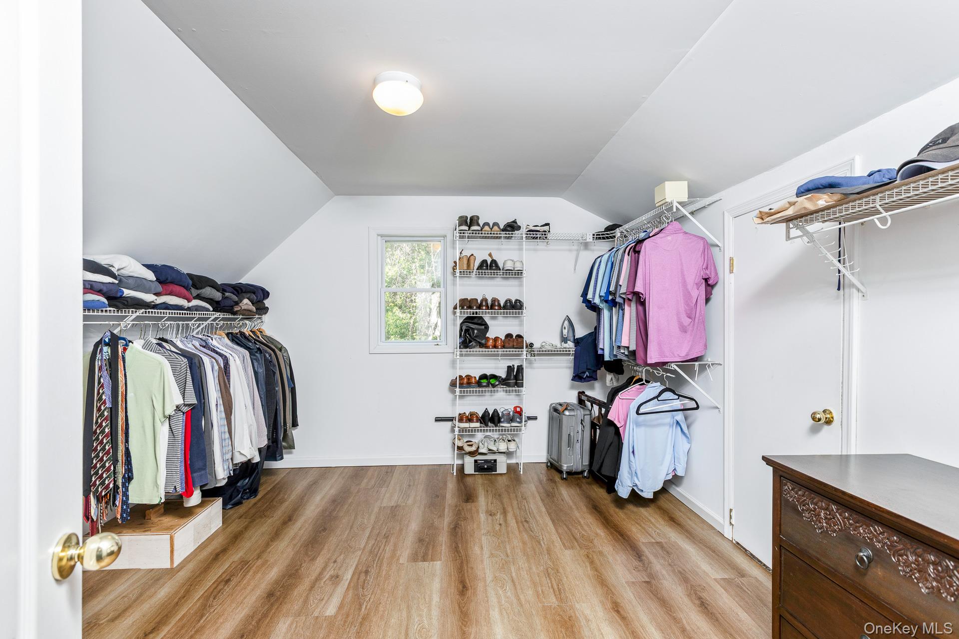  17 Dorfer Lane, Nesconset, NY, 11767 - 物件實景