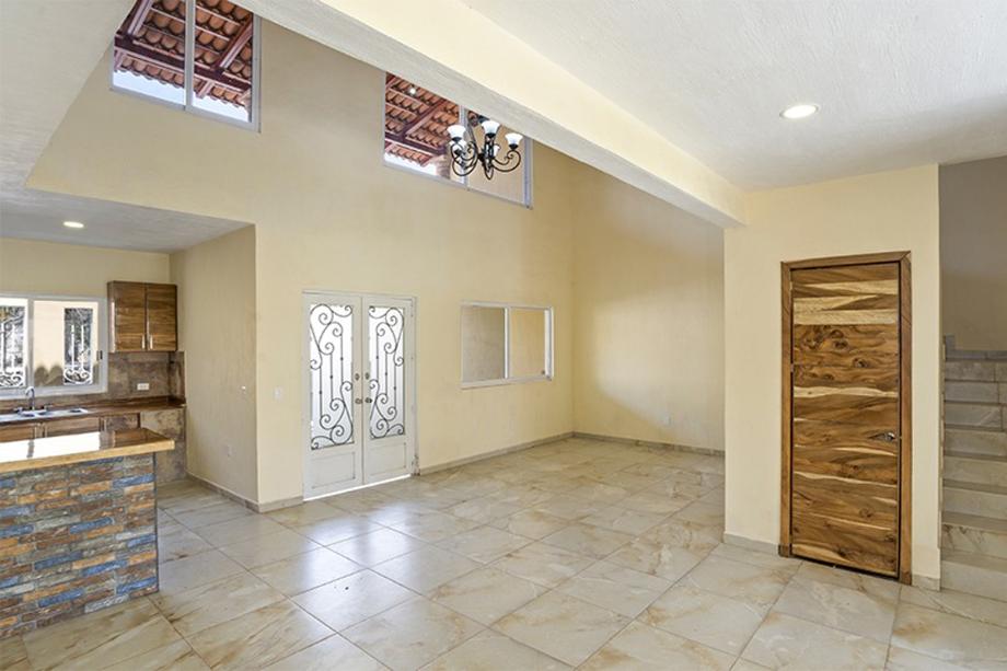 Chapala, Jalisco, 45900, Mexico, 3 Bedrooms Bedrooms, ,2 BathroomsBathrooms,Residential,For Sale,1828608