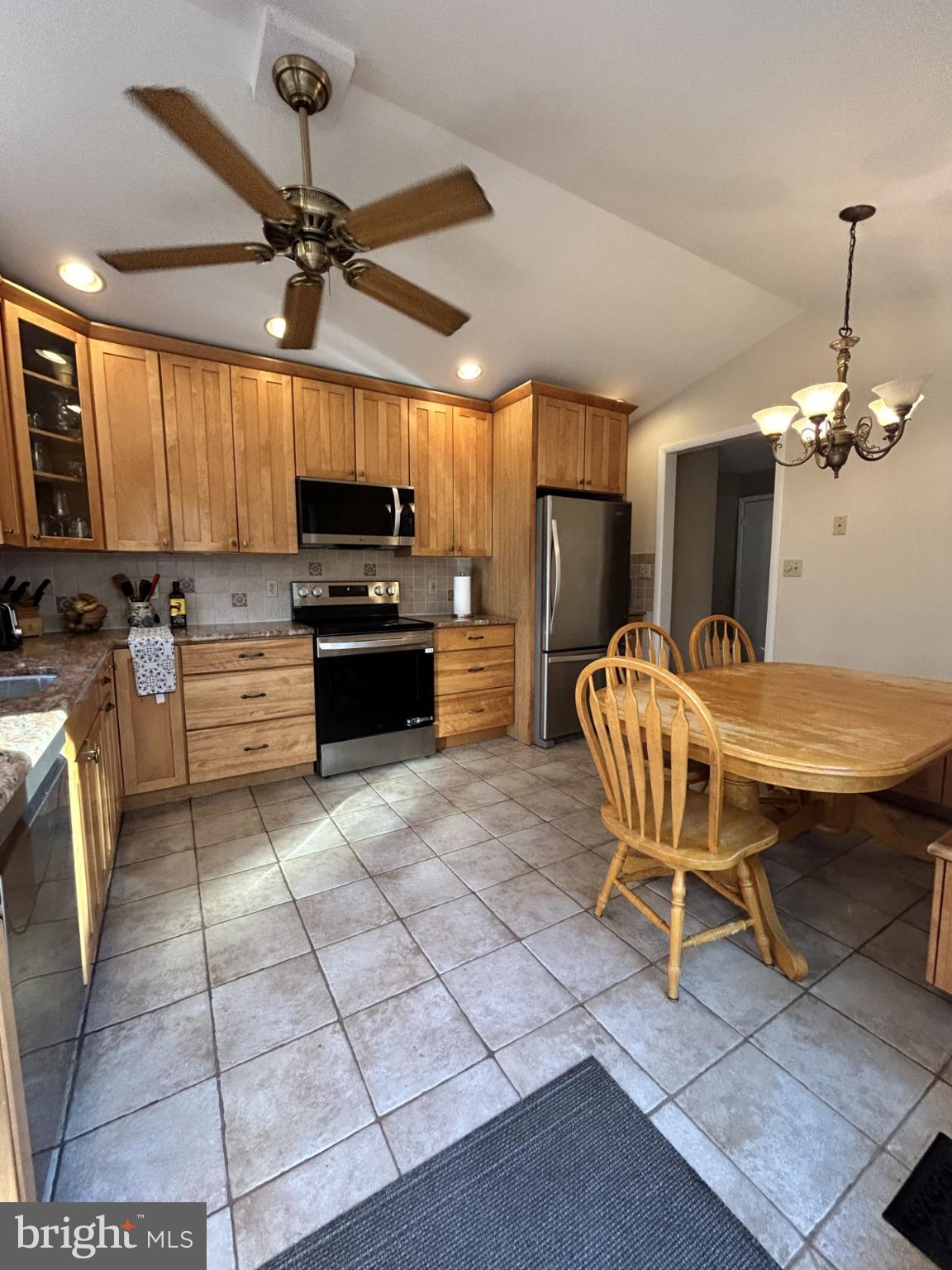 Beltsville, Maryland, 20705, United States, 3 Bedrooms Bedrooms, ,2 BathroomsBathrooms,Residential,For Sale,1987066