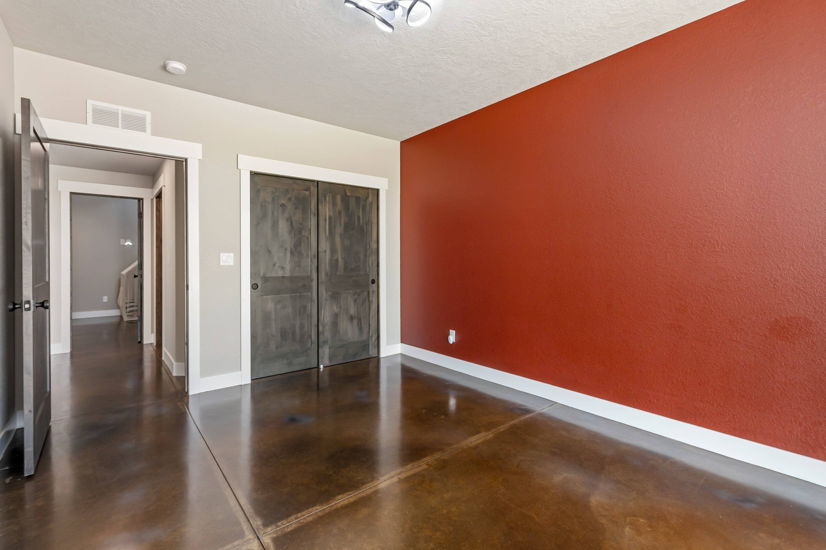  Custom-Built Home in the Highly Sought-After Pelican Lake Ranch Community - 物件實景