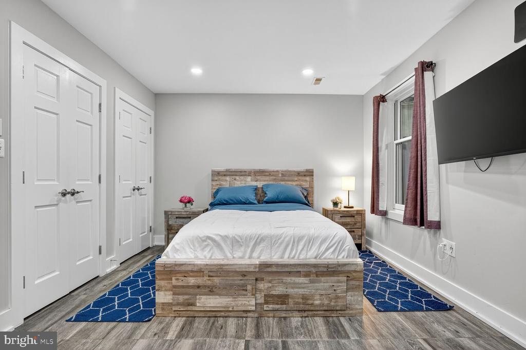 Washington, District of Columbia, 20010, United States, 2 Bedrooms Bedrooms, ,2 BathroomsBathrooms,Residential,For Sale,1975364