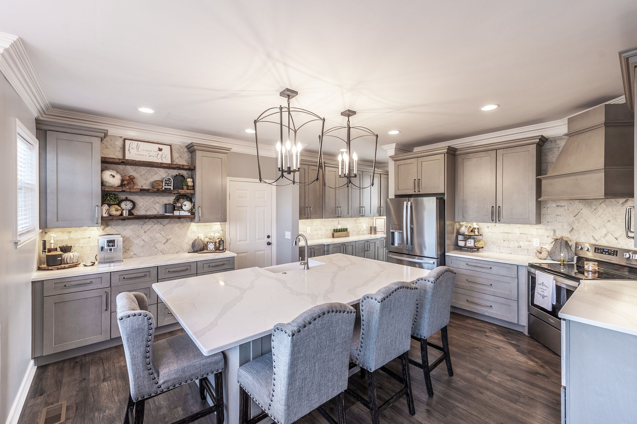 Goodlettsville, Tennessee, 37072, United States, 5 Bedrooms Bedrooms, ,4 BathroomsBathrooms,Residential,For Sale,1974837