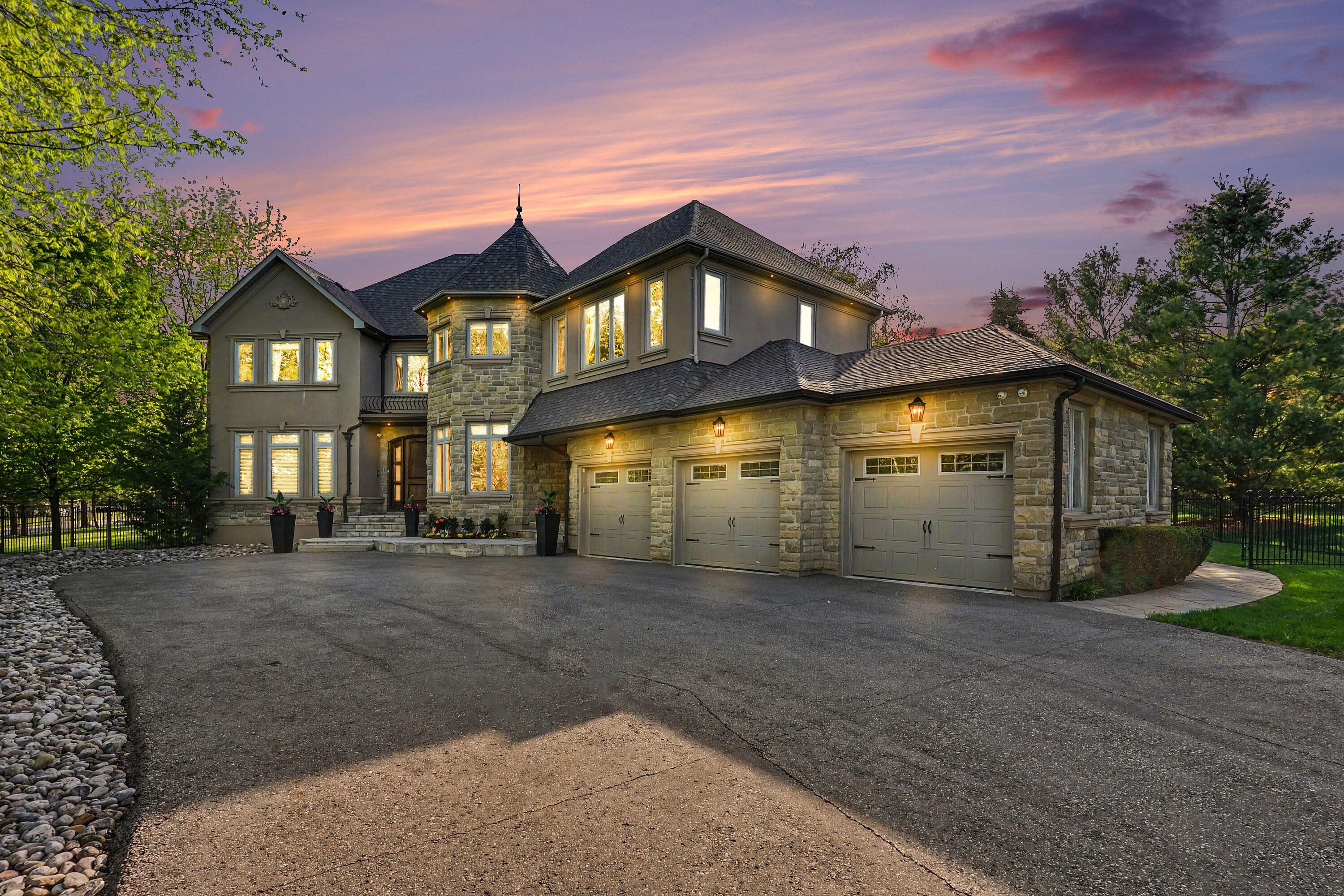 Beautiful Custom Built - 物件實景
