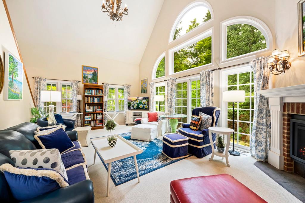 Sturgeon Bay, Wisconsin, 54235, United States, 3 Bedrooms Bedrooms, ,3 BathroomsBathrooms,Residential,For Sale,1927298