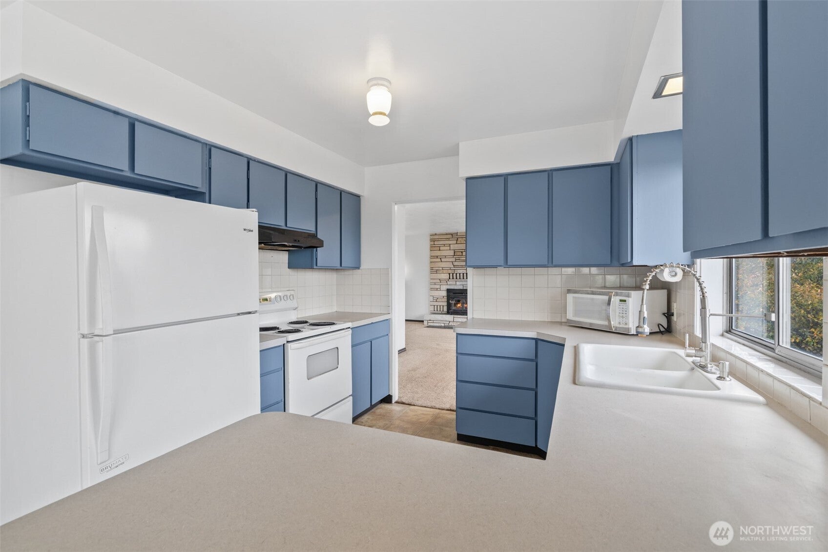 Port Angeles, Washington, 98362, United States, 3 Bedrooms Bedrooms, ,1 BathroomBathrooms,Residential,For Sale,1987084